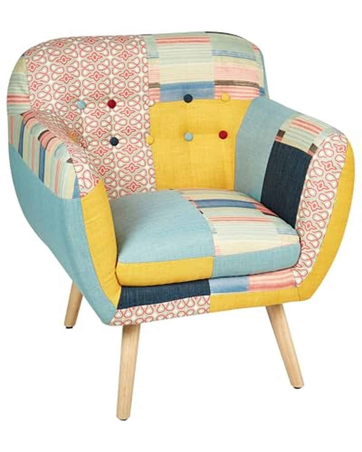 Avis sur le fauteuil Melby : tissu multicolore et dossier capitonné
