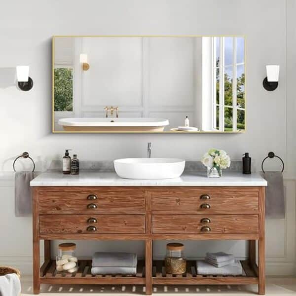 Découvrez le miroir mural doré KOCUUY : un parfait mélange d'élégance et de fonctionnalité pour sublimer votre intérieur. Avis et conseils d'experts sur cet accessoire déco exceptionnel.